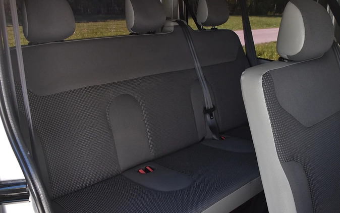 Opel Vivaro cena 43700 przebieg: 253000, rok produkcji 2009 z Lesko małe 781